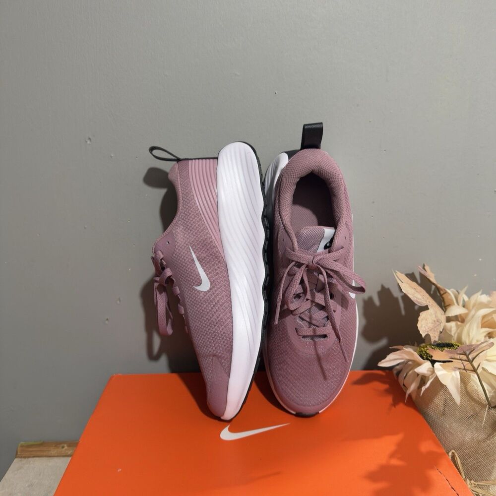 Size 8 - Nike Promina Plum Dust Women Running Work Out Shoes FV6343-500 - Picture 9 of 12